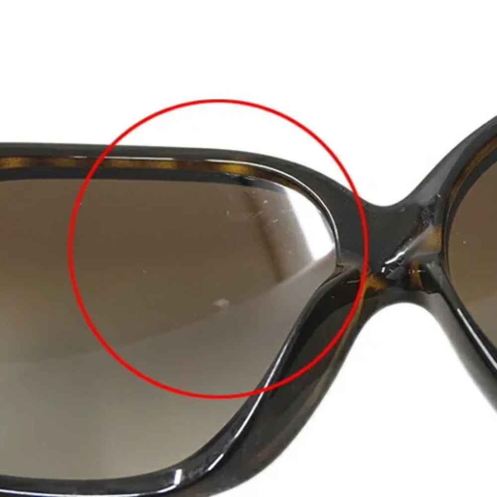 Prada Vintage Pre-owned Plastic sunglasses Brown Dames