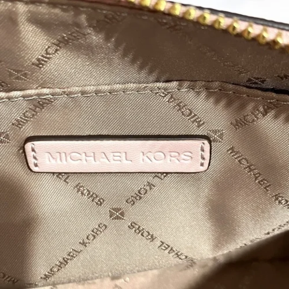 Michael Kors Pre-owned Canvas shoulder-bags Beige Dames