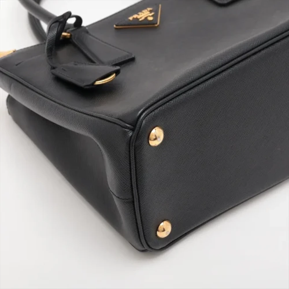 Prada Vintage Pre-owned Leather handbags Black Dames