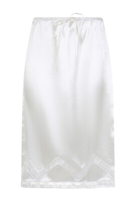 vit-kjol-elegant-stil