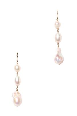 gold-pearl-drop-earrings