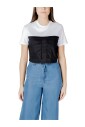 witte-katoenen-t-shirt-met-zakken