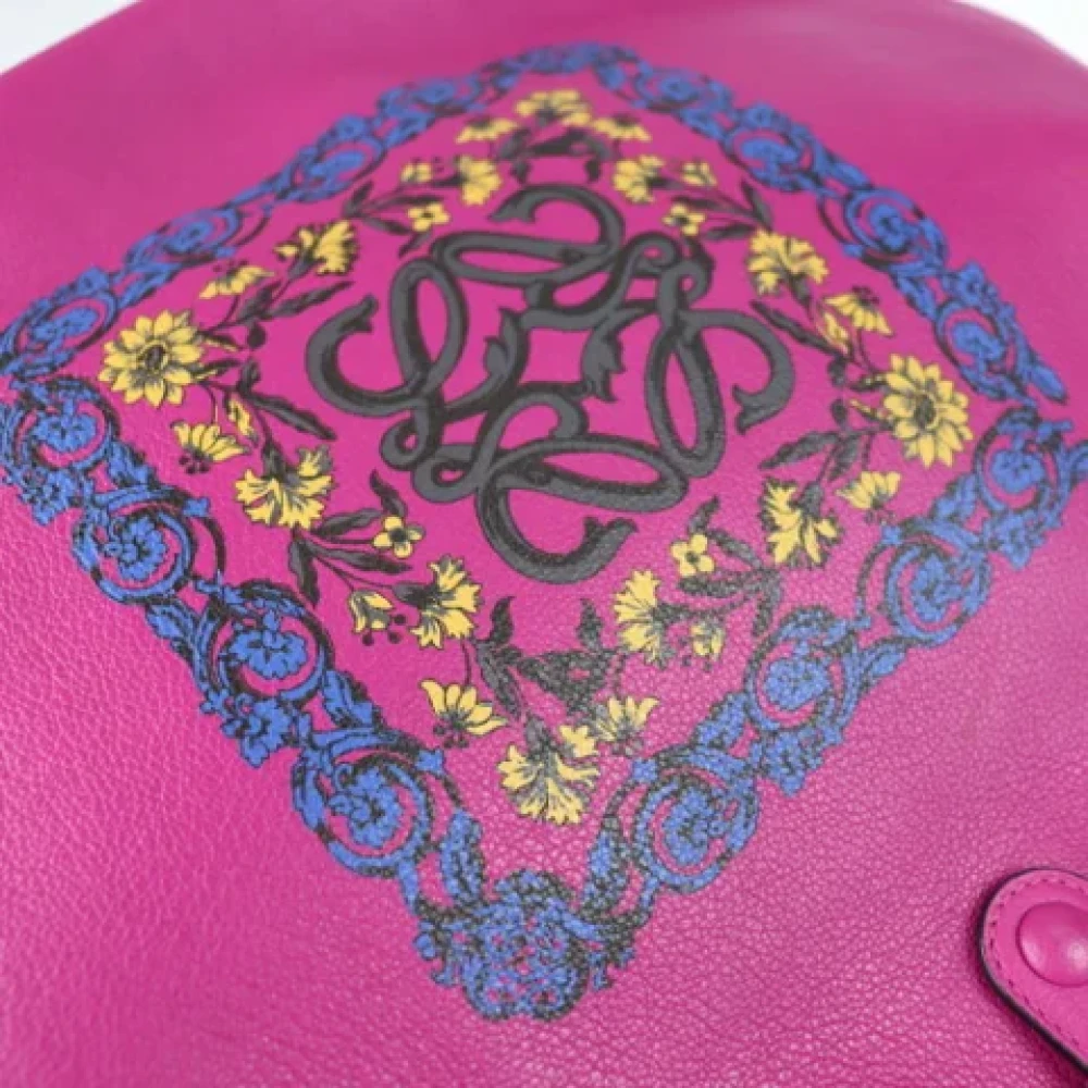 Loewe Pre-owned Leather totes Purple Dames