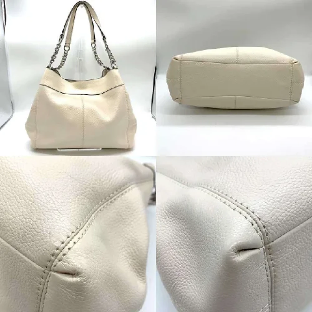 Coach Pre-owned Leather shoulder-bags White Dames