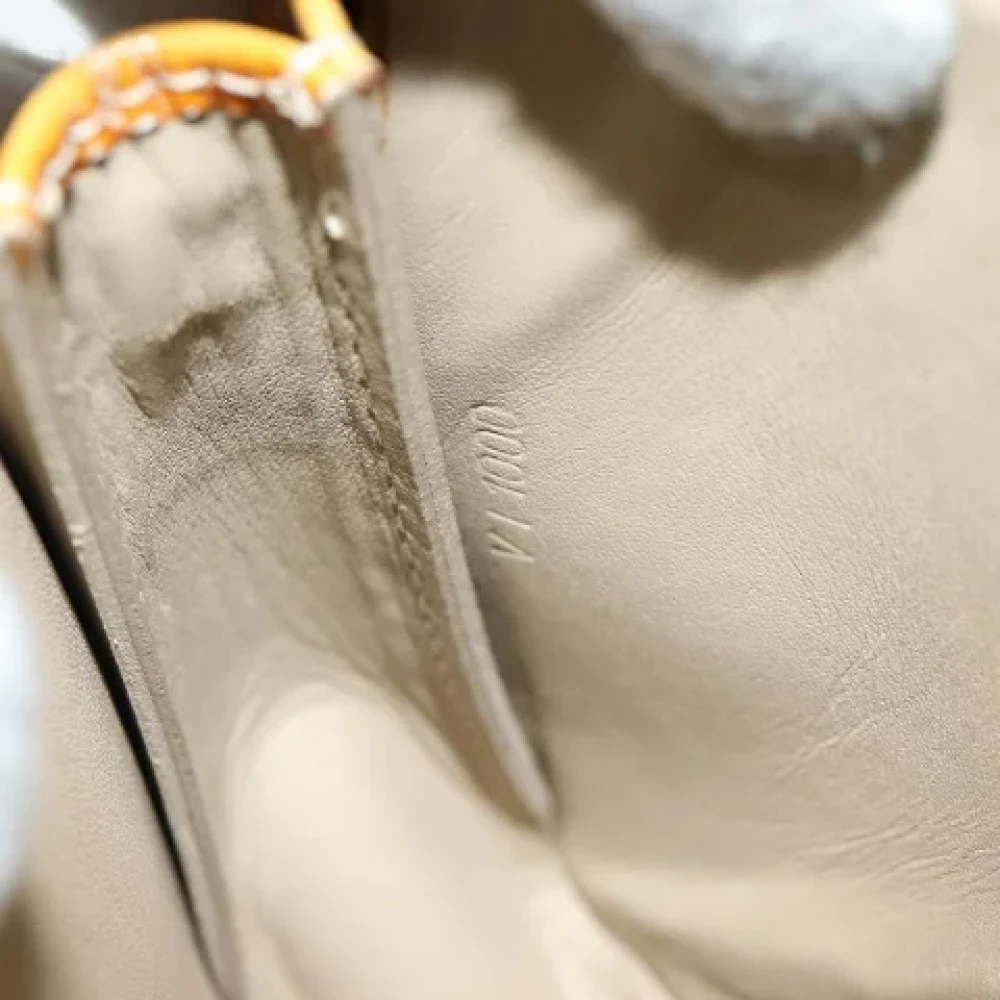Louis Vuitton Vintage Pre-owned Leather pouches Beige Dames