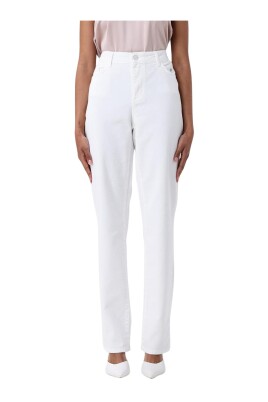 white-straight-leg-jeans