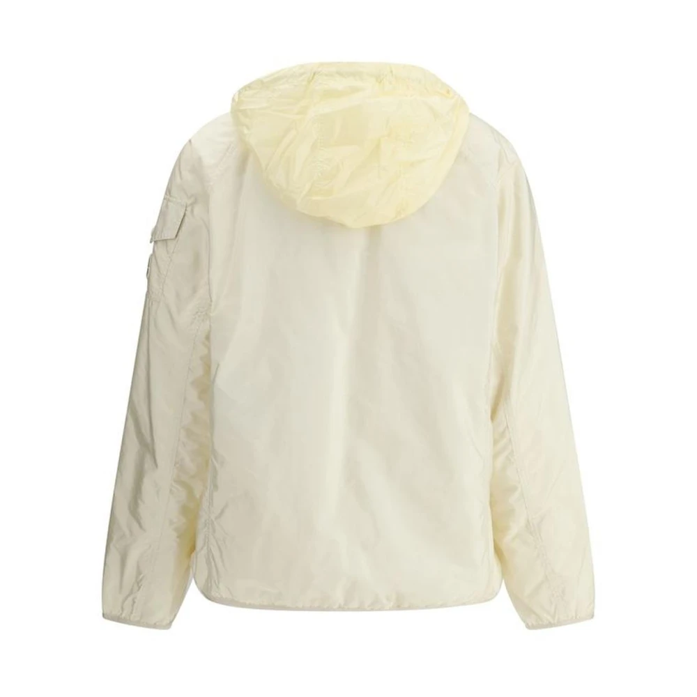 Moncler Waterdichte Jas met Drukknoopsluiting en Capuchon Beige Dames