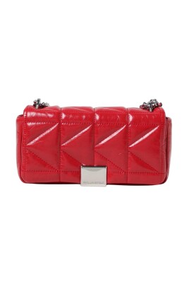 kkuilted-chain-bag-clutch