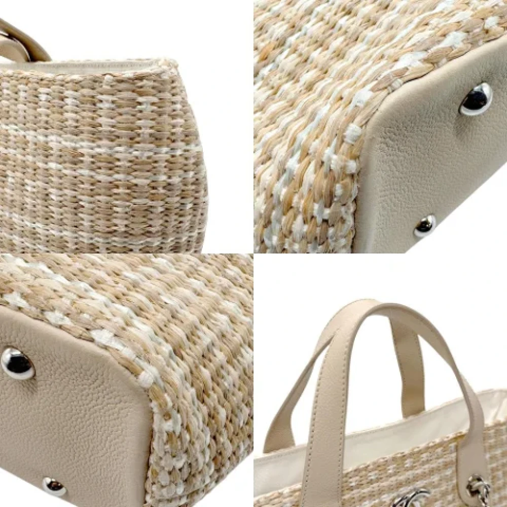 Chanel Vintage Pre-owned Leather handbags Beige Dames