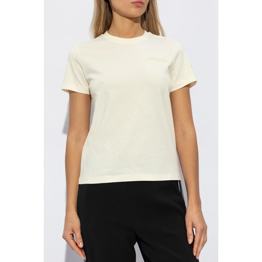 Moncler T-shirt met logo Beige Dames