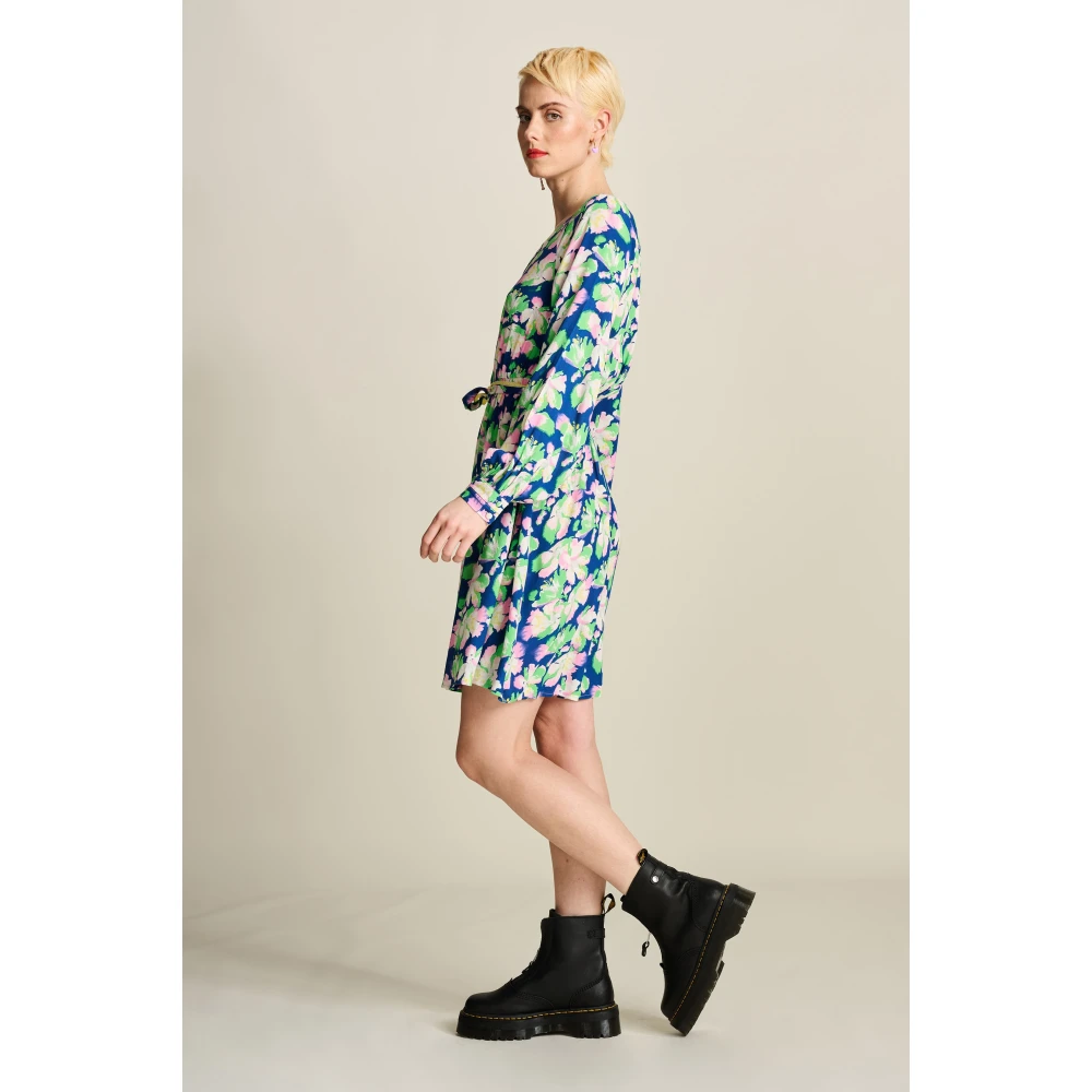 Pom Amsterdam Blauw Multi Kleur Lelie Jurk Multicolor Dames