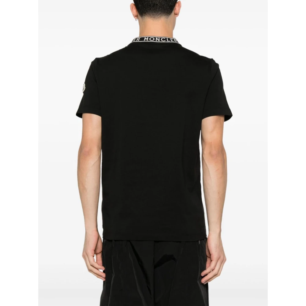 Moncler Zwart Logo Patch Crew Neck T-shirt Black Heren