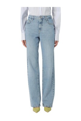 light-wash-wide-leg-jeans