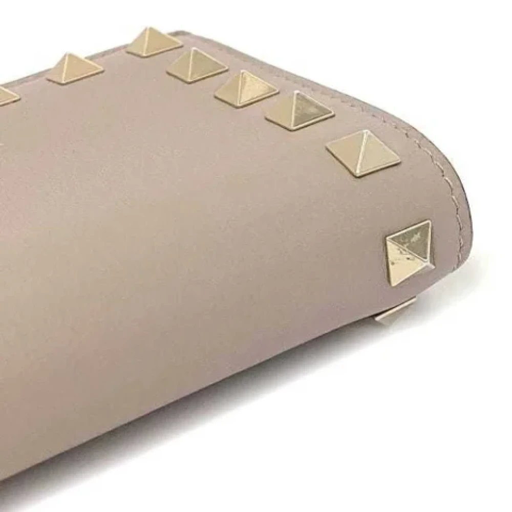 Valentino Vintage Pre-owned Leather wallets Beige Dames