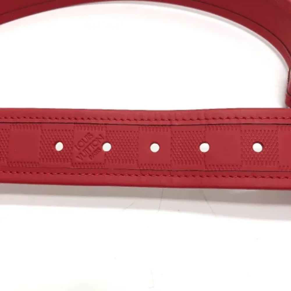 Louis Vuitton Vintage Pre-owned Leather belts Red Dames