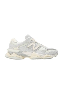 quartz-stylish-sneakers