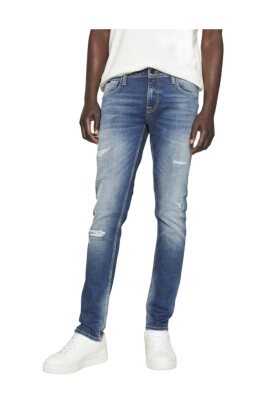 slim-fit-jeans