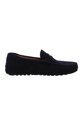 classic-leather-moccasin-shoes