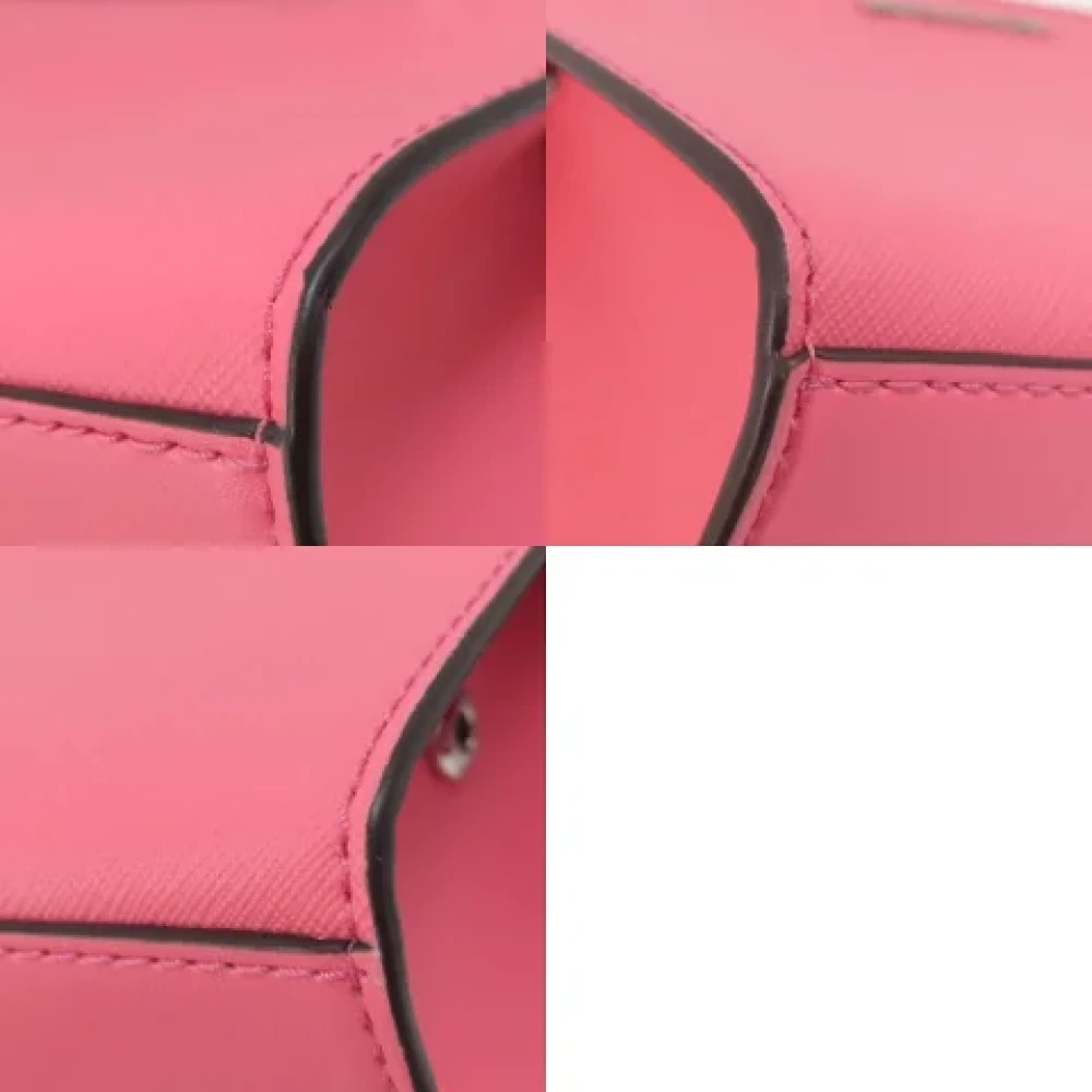 Michael Kors Pre-owned Fabric shoulder-bags Pink Dames