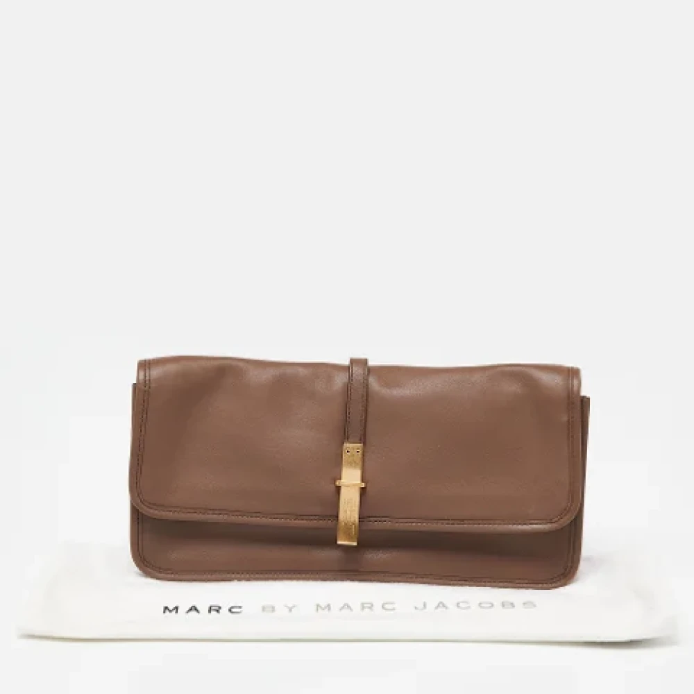 Marc Jacobs Pre-owned Leather clutches Beige Dames