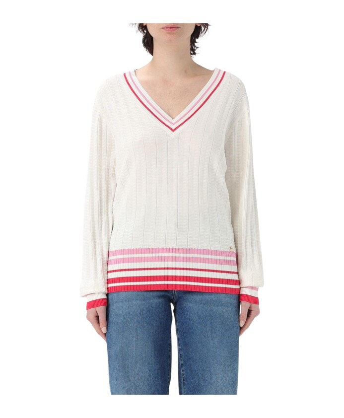 pull-blanc-a-cotes-col-en-v