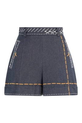 Shorts med kontraststickningar