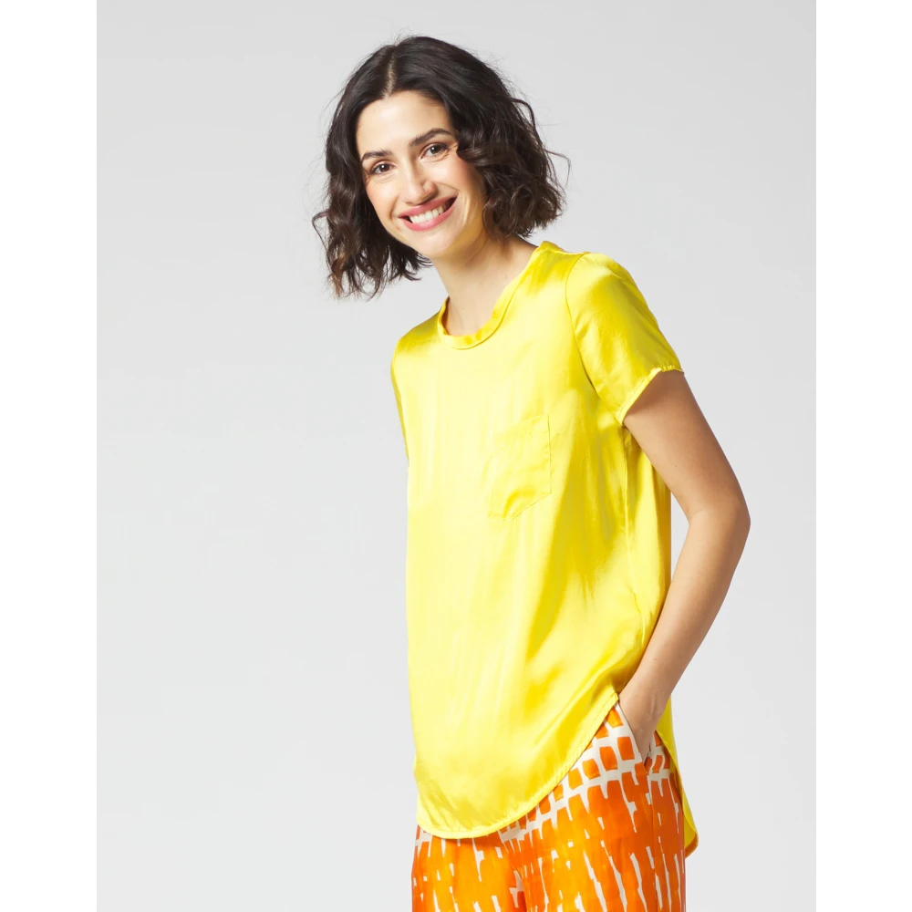 Manila Grace Blouse met Korte Mouwen en Zakje Yellow Dames