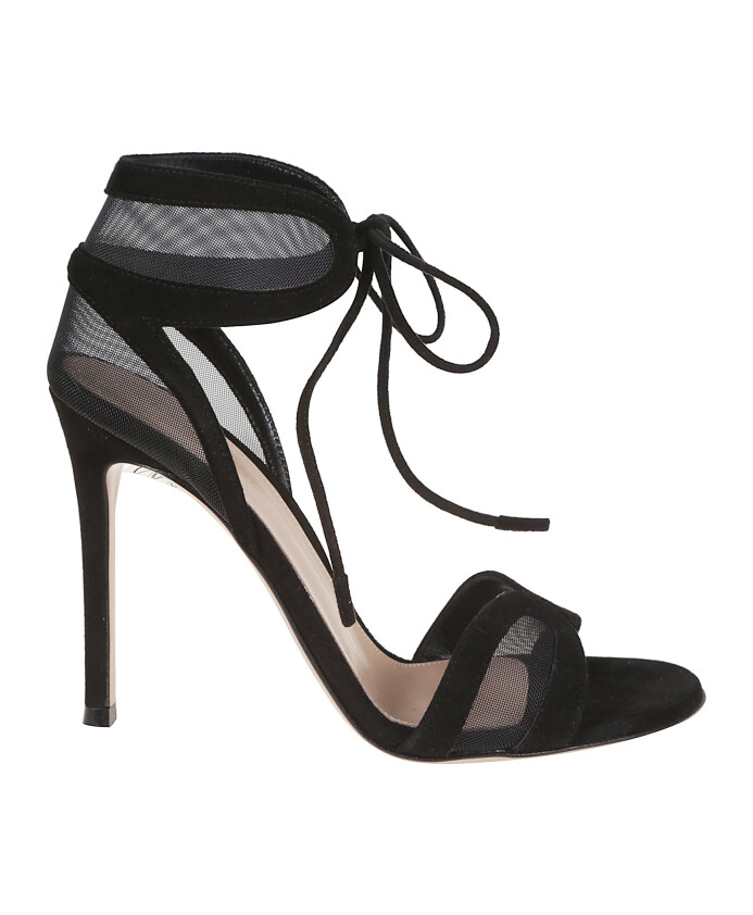 sandales-noires-a-ailes-de-papillon