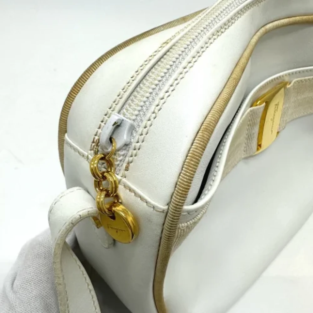 Salvatore Ferragamo Pre-owned Leather shoulder-bags White Dames