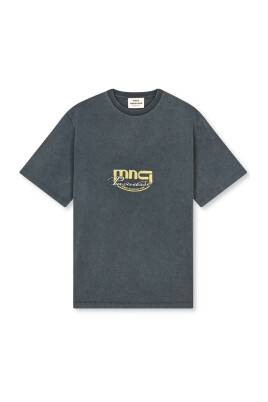 tee-shirt-noir-a-manches-courtes