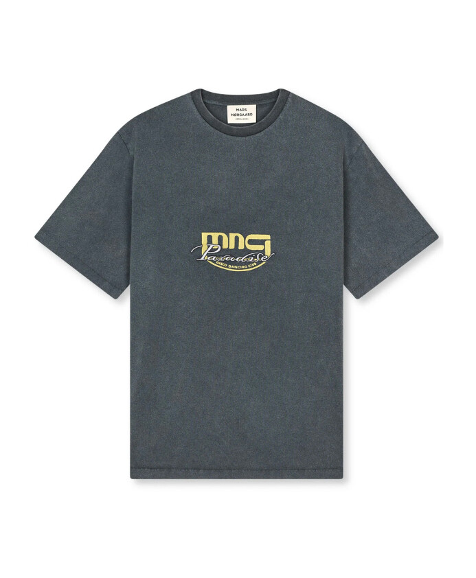 zwarte-t-shirt-met-korte-mouwen