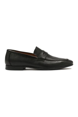 Svarta ärtskinn loafers