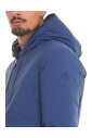 veste-a-capuche-reversible-et-impermeable