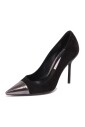 chaussure-en-daim-noir-effet-miroir