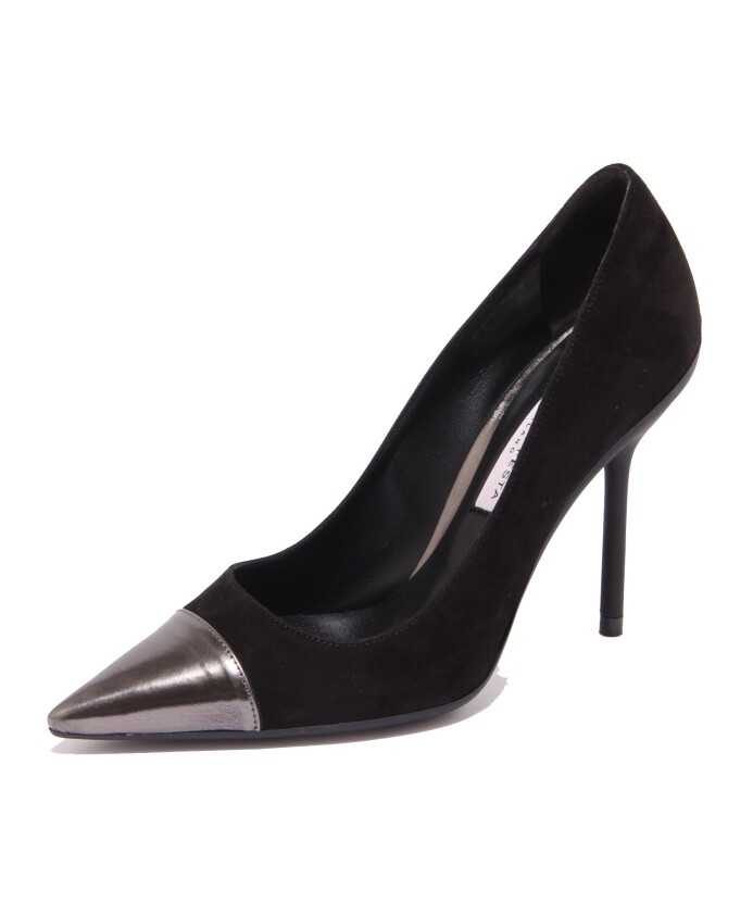 chaussure-en-daim-noir-effet-miroir