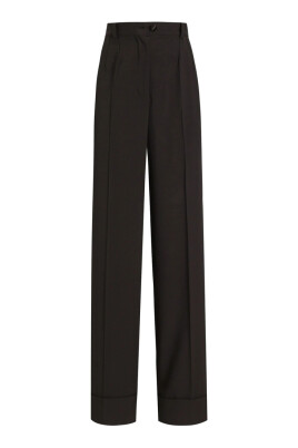black-high-waisted-pants-with-pockets