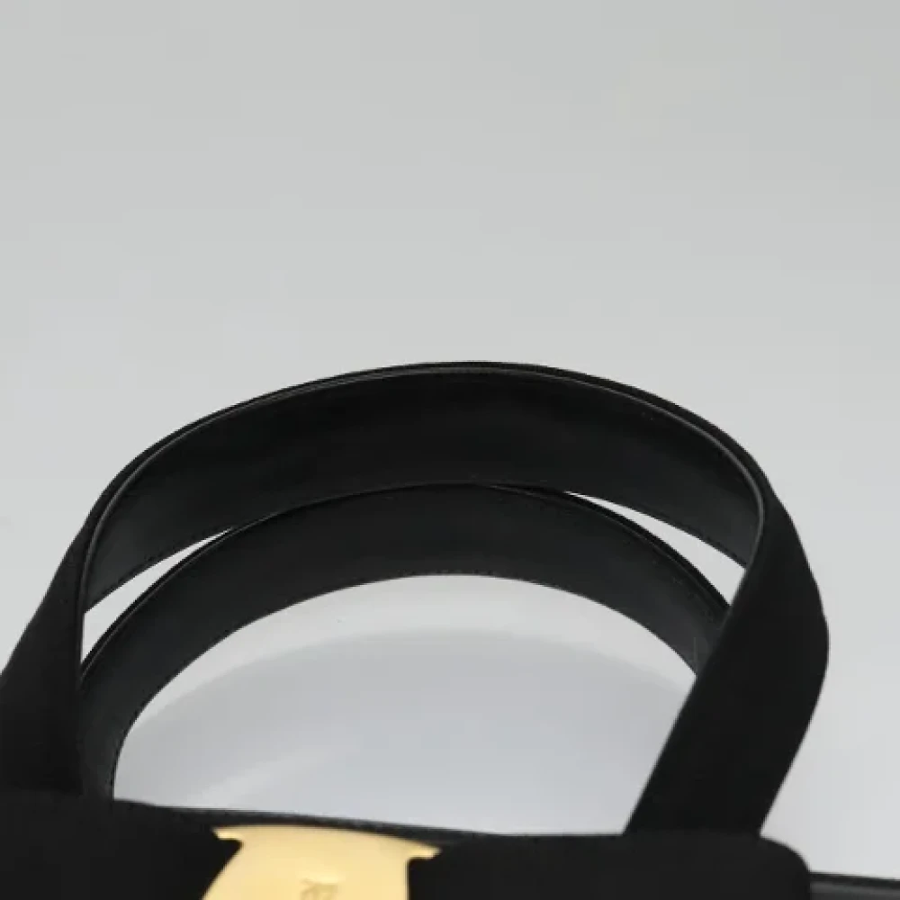 Salvatore Ferragamo Pre-owned Leather handbags Black Dames