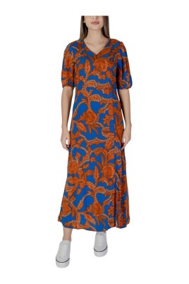 elegant-floral-maxi-dress