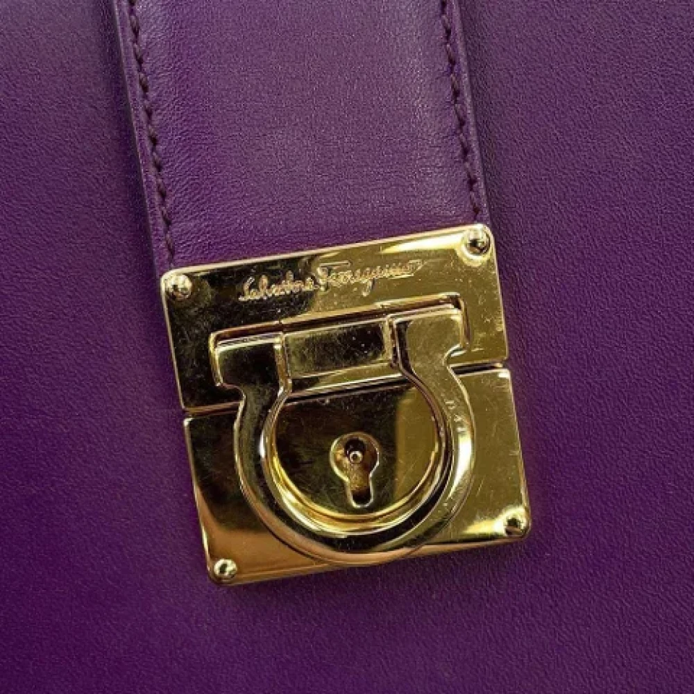 Salvatore Ferragamo Pre-owned Leather handbags Purple Dames