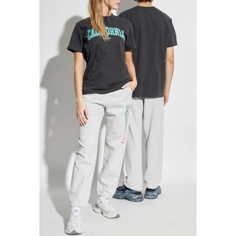 Sporty & Rich T-shirt The Mountain Black Unisex
