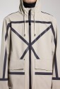 impermeable-impermeable-avec-des-rayures-reflechissantes
