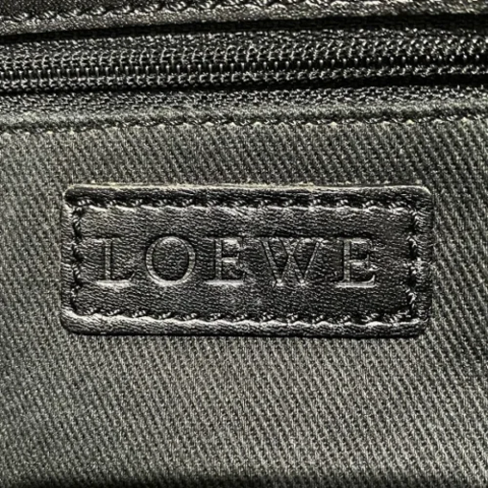 Loewe Pre-owned Canvas handbags Beige Dames