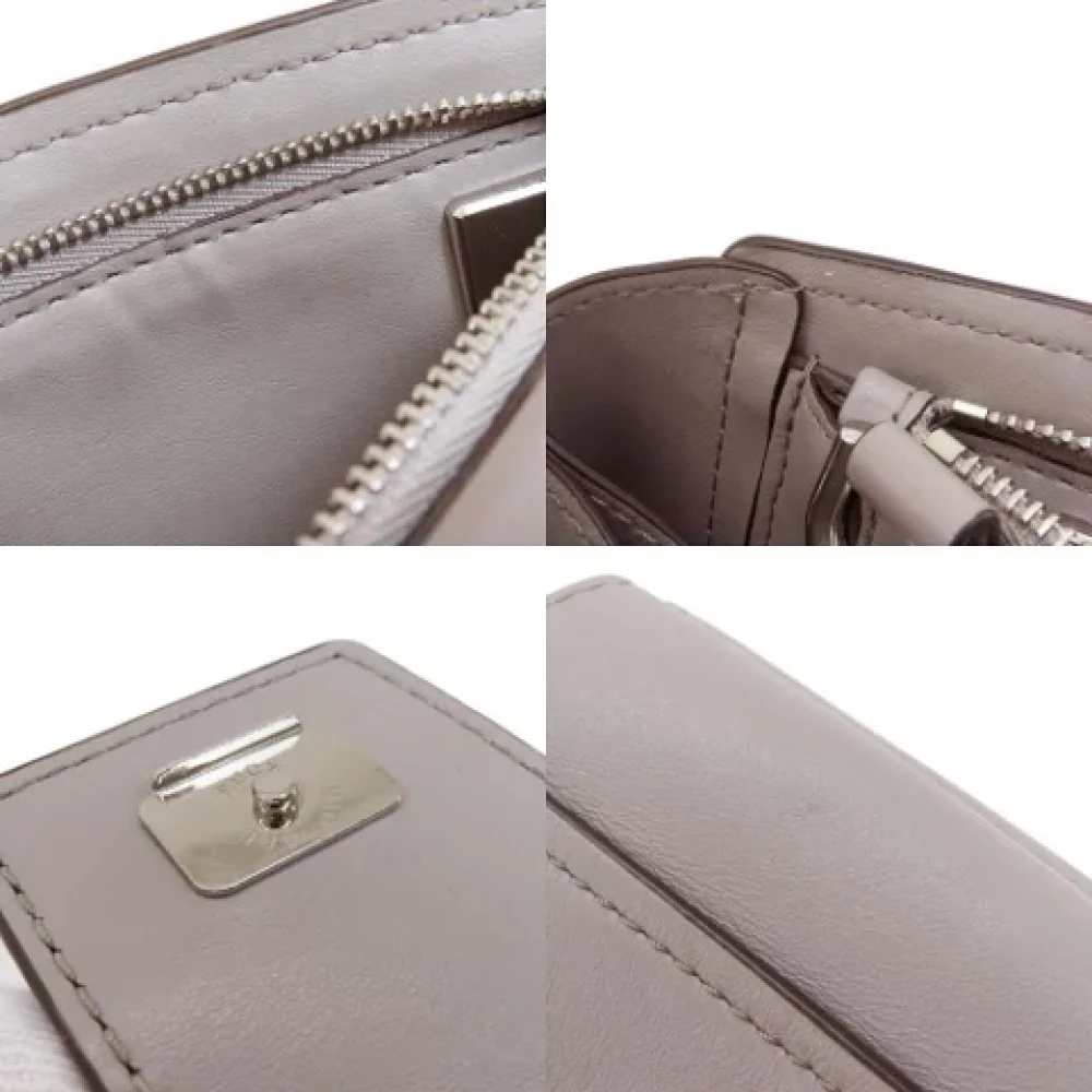 Michael Kors Pre-owned Fabric handbags Beige Dames
