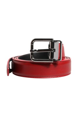 ceinture-en-cuir-avec-boucle-metallique
