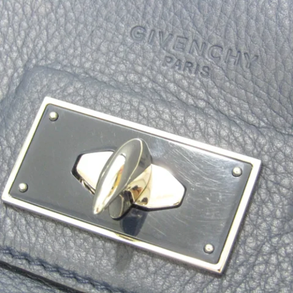 Givenchy Pre-owned Leather handbags Blue Dames