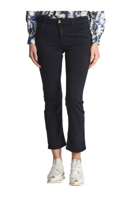 fashionable-pants-in-various-colors