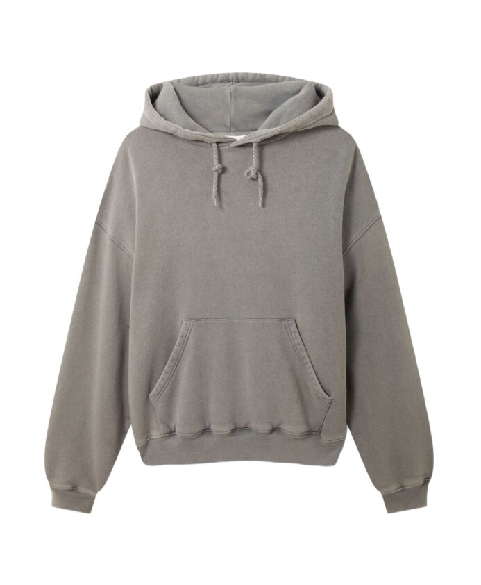 pulls-gris-pour-un-look-elegant