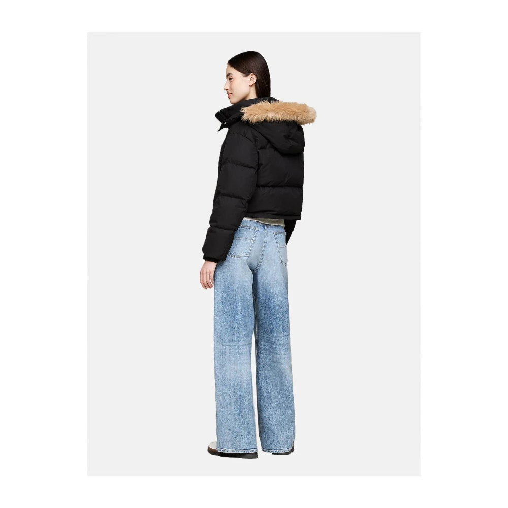 Tommy Jeans Faux Alaska Jassen en Mantels Collectie Black Dames