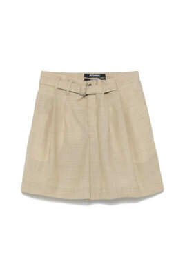 short-beige-avec-ceinture-et-poches