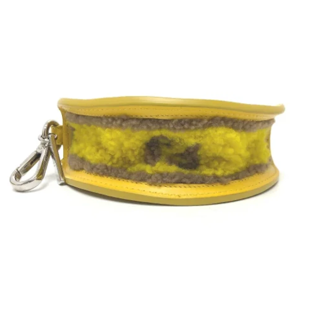 Fendi Vintage Pre-owned Leather key-holders Yellow Dames